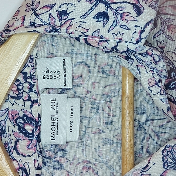 Rachel Zoe 100% Linen Navy and Pink Floral Peplum Top Size S - Picture 3 of 5
